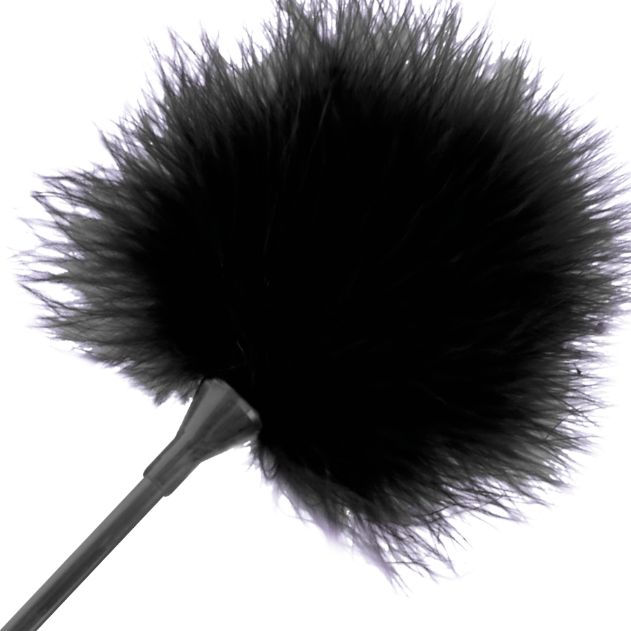 DARKNESS PLUMA