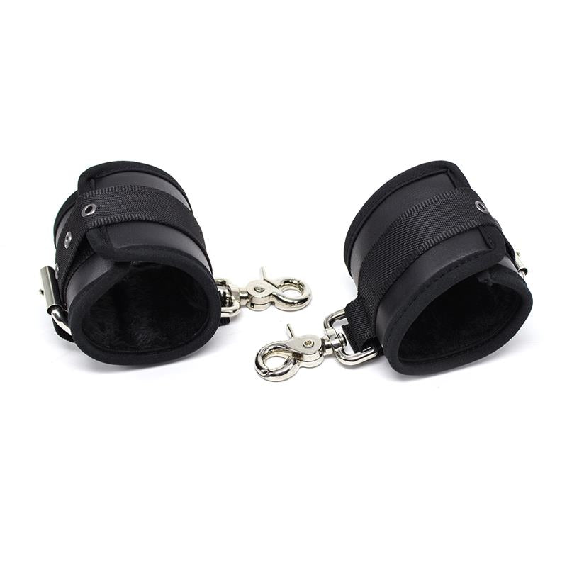 LATETOBED Handcuffs with Large Carabiner